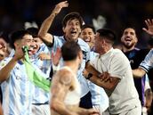 Domínguez vs Costas: el DT multicampeón del Pincha contra el ídolo que devolvió a Racing a la élite internacional