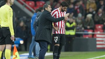 Ernesto Valverde, entrenador del Athletic, durante el partido de ida de octavos de final de la Copa del Rey ante el Barcelona en San Mamés.