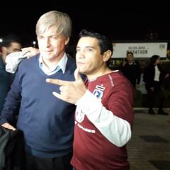 El alegre recibimiento a Mayne-Nicholls en el Monumental