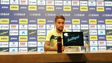 Matheus Pereira en la ruenda de prensa previa al SD Eibar - D. Alav¨¦s