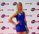 Bouchard firma con IMG como tenista... y también modelo