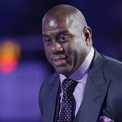 Los Angeles Lakers entregan su futuro deportivo a Magic Johnson