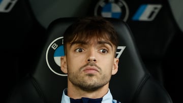 MADRID, 15/05/2025.- Fotografía de archivo, tomada el 05/04/2025, del defensa del Real Madrid Raúl Asencio. El juez que ha procesado al jugador por pornografía infantil y revelación de secretos aprecia indicios de que pidió a los otros tres implicados en el caso que le enviaran el vídeo que habían grabado mientras practicaban sexo con dos chicas de 18 y 16 años y lo enseñó a una tercera persona. EFE/SERGIO PEREZ