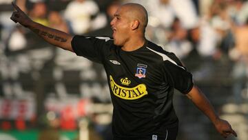 Los golazos en Colo Colo 2006 del cumpleañero 'Chupete' Suazo