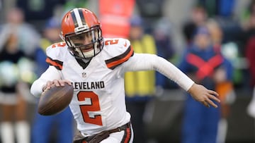 Pese a una carrera universitaria inaudita, Johnny Manziel falló al tener un impacto significativo en la NFL debido a problemas fuera del campo.