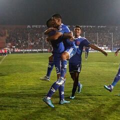 La U asegura a una de sus figuras