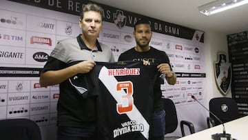 Oswaldo Henríquez es nuevo jugador de Vasco da Gama