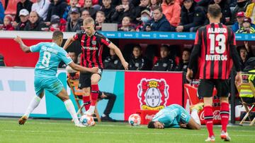 Momento del partido entre el Bayer Lerverkusen y el Wolfsburgo en la Bundesliga.