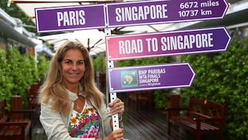 La extenista Arantxa Sánchez-Vicario posa como embajadora de las BNP Paribas WTA Finals de Singapur durante Roland Garros de 2016.