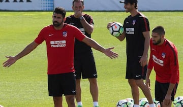 Atlético's Diego Costa is back training, but won't be playing till January 2018.