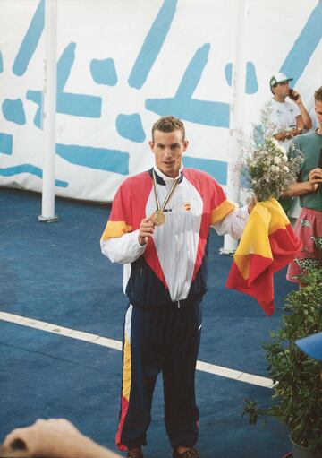 Otro oro, el de Martín López-Zubero en natación en la competición de 200 metros espalda.