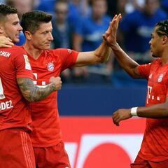 Lewandowski eclipsa a Coutinho en su debut
