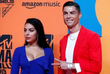 Cristiano Ronaldo, jugador de la Juventus, y su pareja Georgina Rodríguez.