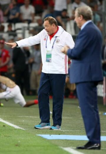 Leonid Slutskiy entrenador del Rusia