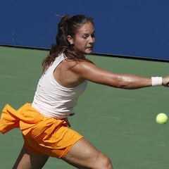 Kasátkina desafía a Putin