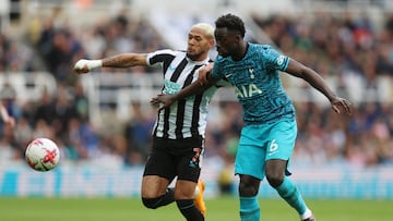 Tottenham, con Davinson Sánchez en cancha, es goleado por Newcastle.