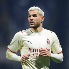 El pitbull de Theo Hernández ataca a un perro frente a su dueña