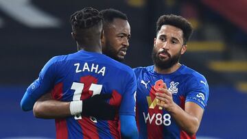 Soccer Football - Premier League - Crystal Palace v Leeds United - Selhurst Park, London, Britain - November 7, 2020 Crystal Palace's Jordan Ayew celebrates scoring their fourth goal with Andros Townsend and Wilfried Zaha Pool via REUTERS/Glyn Kirk E