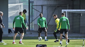 Campbell, en el entrenamiento b&eacute;tico. 