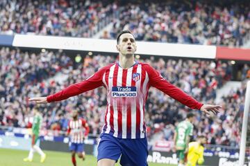 El croata inauguró el marcador en el Metropolitano al rematar con la parte baja del abdomen un buen centro de Arias.