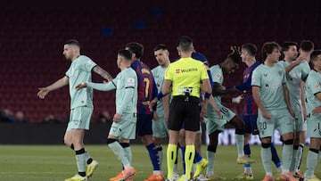 22/11/25 PARTIDO PRIMERA DIVISION
FC BARCELONA - ATHLETIC DE BILBAO
Falta y expulsion de Oihan Sancet Tirapu
ARBITRO SANCHEZ MARTINEZ