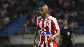 Fredy Hinestroza durante el partido entre Junior y Patriotas por Liga Águila.