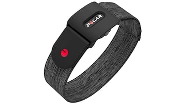 La pulsera de actividad que puedes llevar en tus gafas de natación