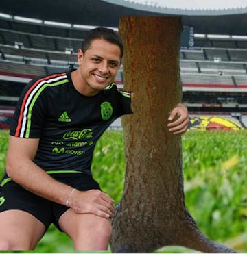 Buscan felicitar a Chicharito pero termina en memes y troleo