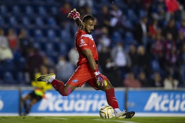 Ex portero del Cruz Azul llega al Querétaro
