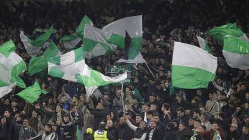 La afición del Betis quiere llenar el Villamarín ante el Barcelona.