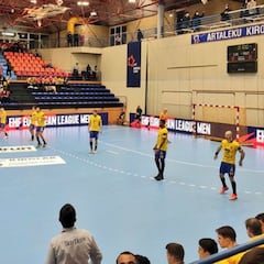 El Bidasoa se acerca a la clasificación, el Logroño cae