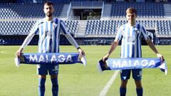 Vadillo y Febas, durante su presentaci&oacute;n como jugadores del M&aacute;laga en La Rosaleda.