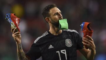 Miguel Layún explica el motivo de los empujones: “Pudo lesionar a Gallito”