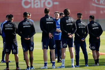 Las primeras postales de Berizzo dirigiendo a la Roja