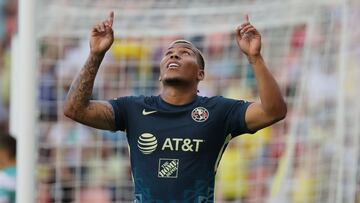 Roger Martinez celebrates his goal 1-0 of America during the game America vs Santos, a preparation friendly match corresponding to the Tour Aguila 2021, at Rio Tinto Stadium, on July 04, 2021.
<br><br>
Roger Martinez celebra su gol 1-0