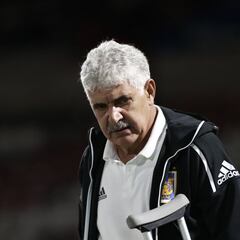 Tuca Ferretti podría salir de Tigres a final de temporada; Varias figuras se irían con él