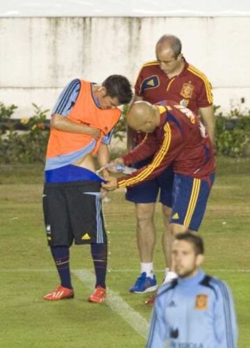 Susto de Villa durante la segunda jornada de entrenamiento