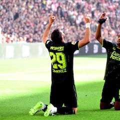 Santiago Giménez sigue en plan goleador; anotó doblete con el Feyenoord