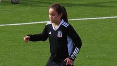 Es hija de un goleador y debutó con un doblete en la Sub 19 de Colo Colo... ¡con 12 años!