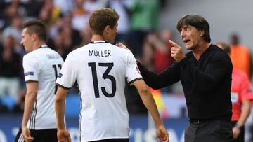 Löw, obligado a rectificar