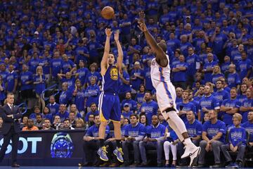 Sexto partido de las finales de la Conferencia Oeste.  También en los playoffs 2016, pero a la inversa. En esta ocasión, fueron los Warriors los que remontaron un 3-1. Fueron avasallados por los Thunder en el tercer y cuarto partido, ganaron...