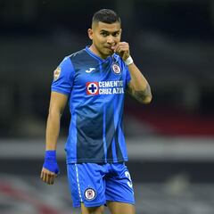 Cruz Azul descarta ir por Orbelín Pineda tras el silencio del AEK Atenas
