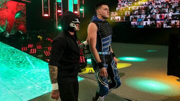 Rey Mysterio sigue entrenando a su hijo para que haga historia y admiti&oacute; que a pesar de que no utilice m&aacute;scara, es algo que han platicado por el legado.