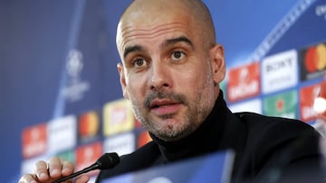 El entrenador español Pep Guardiola del Manchester City durante una rueda de prensa en el estadio Luis II en Mónaco.