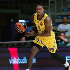 Walker y Dinwiddie recuerdan al Real Madrid que mire el mercado