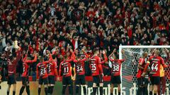 AMDEP6110. CURITIBA (BRASIL), 30/08/2022.- Jugadores de Paranaense celebran al final hoy, de un partido de las semifinales de la Copa Libertadores Athletico Paranaense y Palmeiras en el estadio Arena da Baixada en Curitiba (Brasil). EFE/Hedeson Alves
