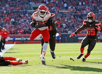 El running back de los KC Chiefs se coronó como el mejor del Fantasy en la Semana 9. (32.10)