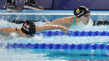 La nadadora española María Delgado compite en la final de 100m Mariposa S13 Femenino en los Juegos Paralímpicos París 2024.