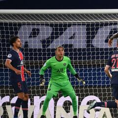 Francia se plantea la vuelta del público a los estadios en "tres o
cuatro semanas"