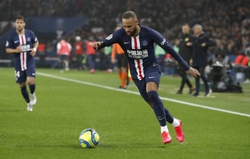 French soccer League One match PSG vs Bordeaux in Parc des Princes Stadium. PSG won 4-3. PSG's (blue shirt) Neymar. PSG's players were wearing a new logo on their shirts again the COVID-19 "Stay strong China". (Henri Szwarc/Contacto)    24/02/2020 ONLY FO